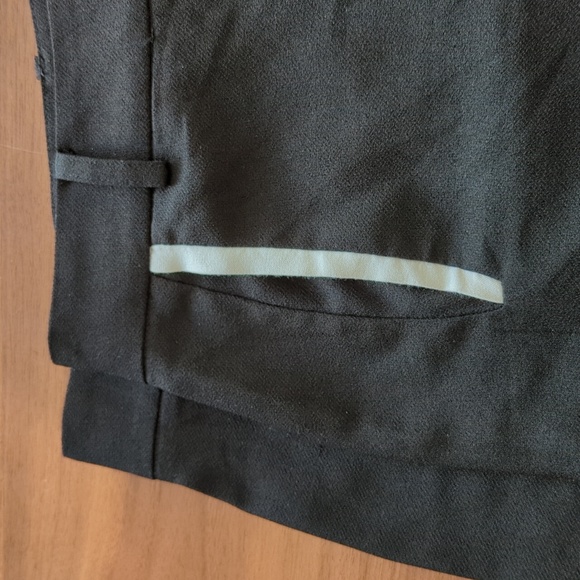 Elodie shorts in black with white pockets - L - Picture 3 of 4